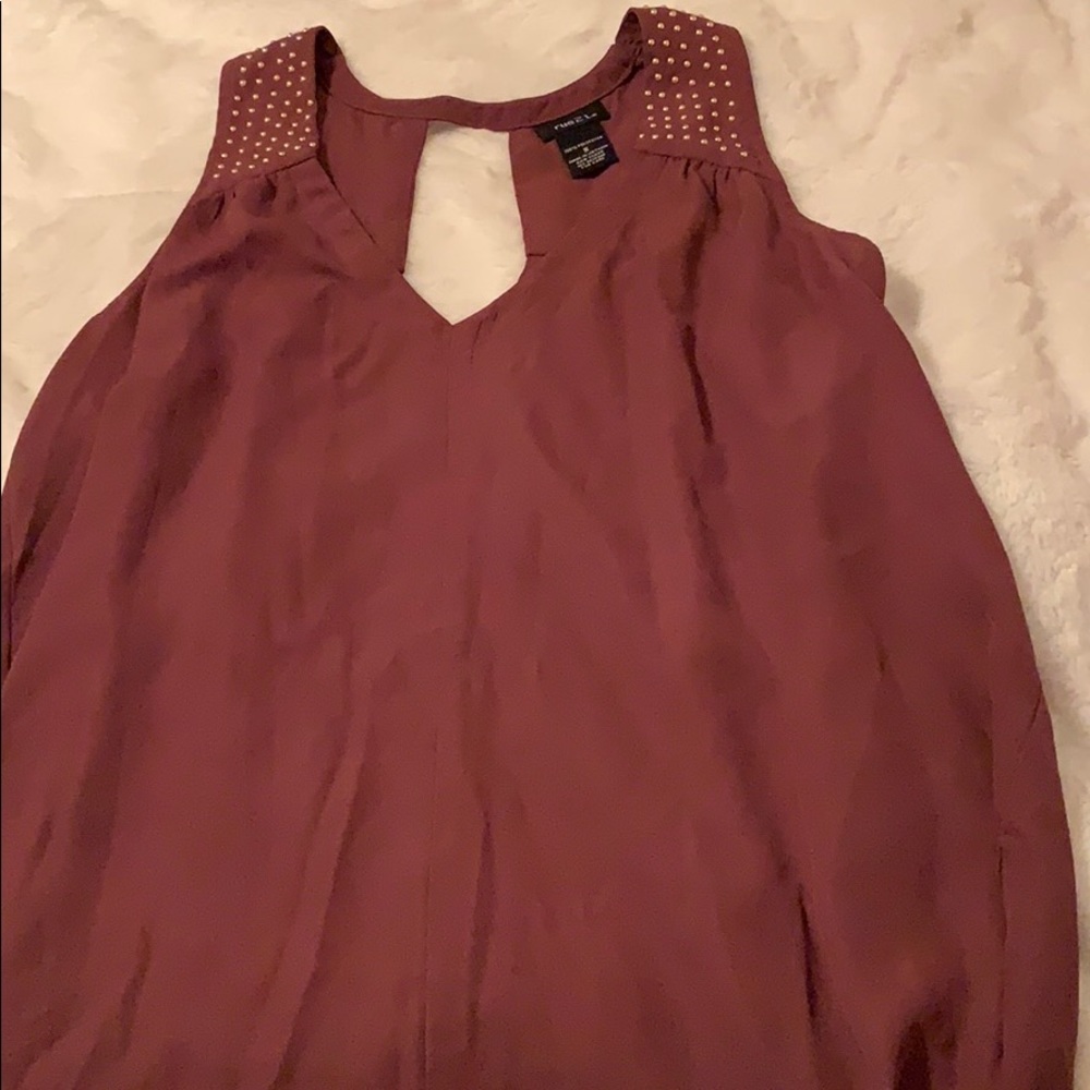 Cute tank top with studs